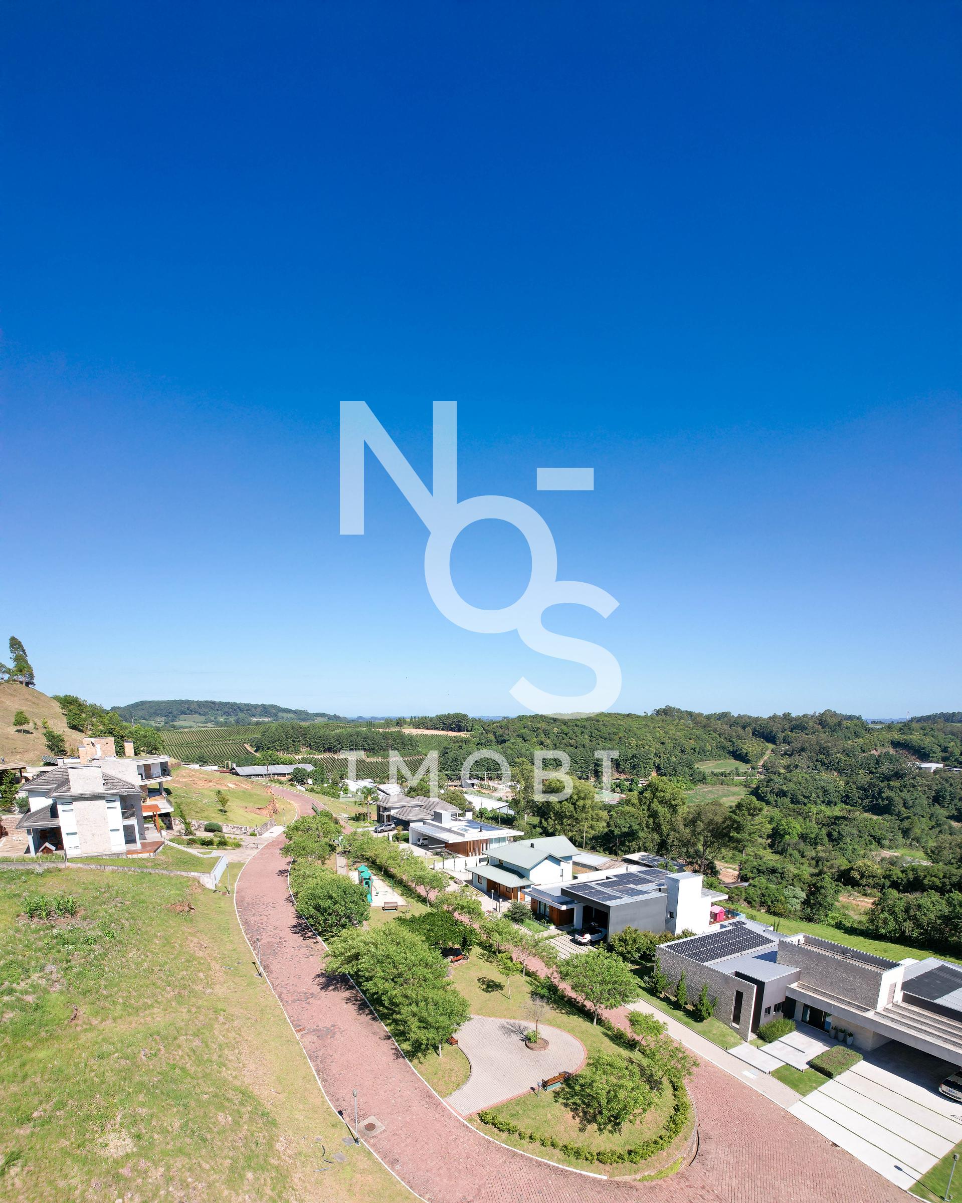 Terrenos em Cond. Fechado com Vista Deslumbrante da Serra Ga?c...