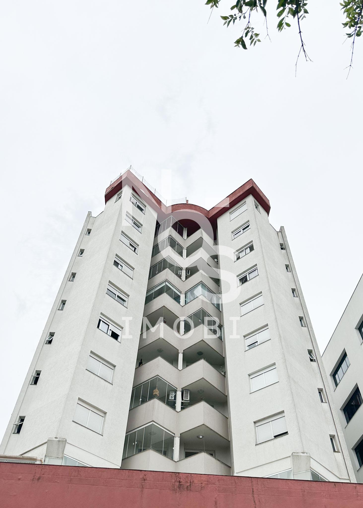 Apartamento Semimobiliado 03 dormit?rios - Bairro Centro