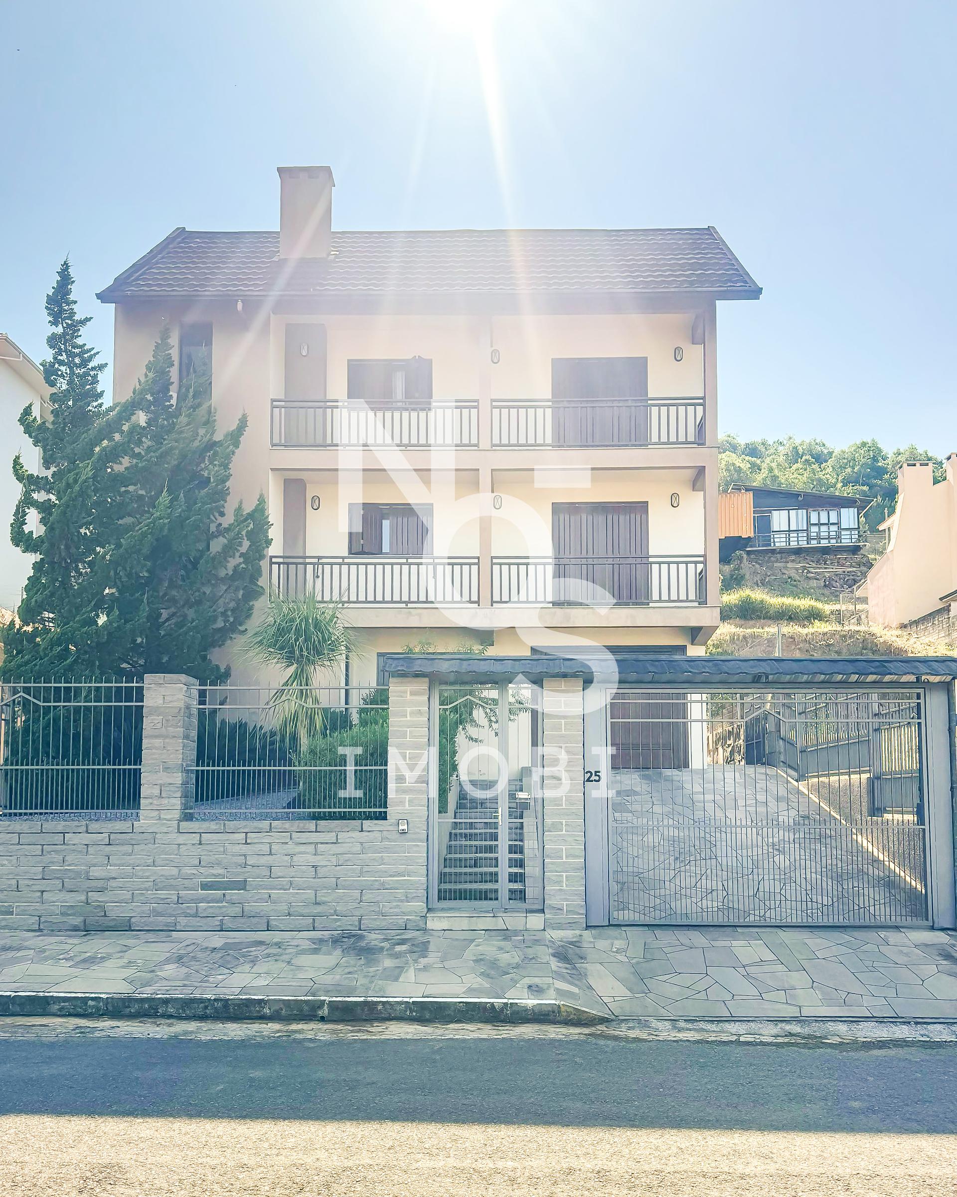 Pr?dio com 02 Apartamentos de 03 Dormit?rios Semimobiliados