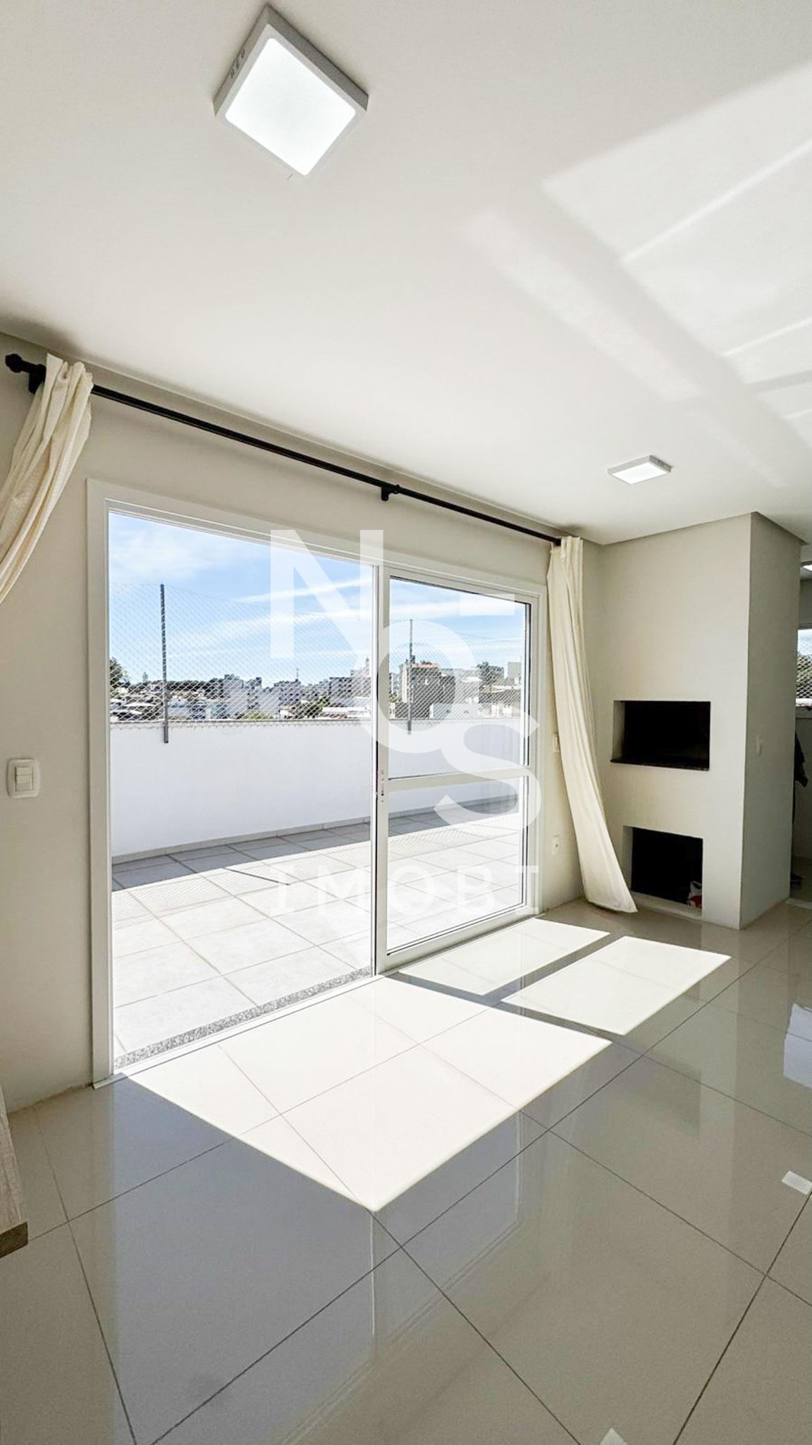 Cobertura Duplex semimobiliado com 03 dormit?rios - Floresta