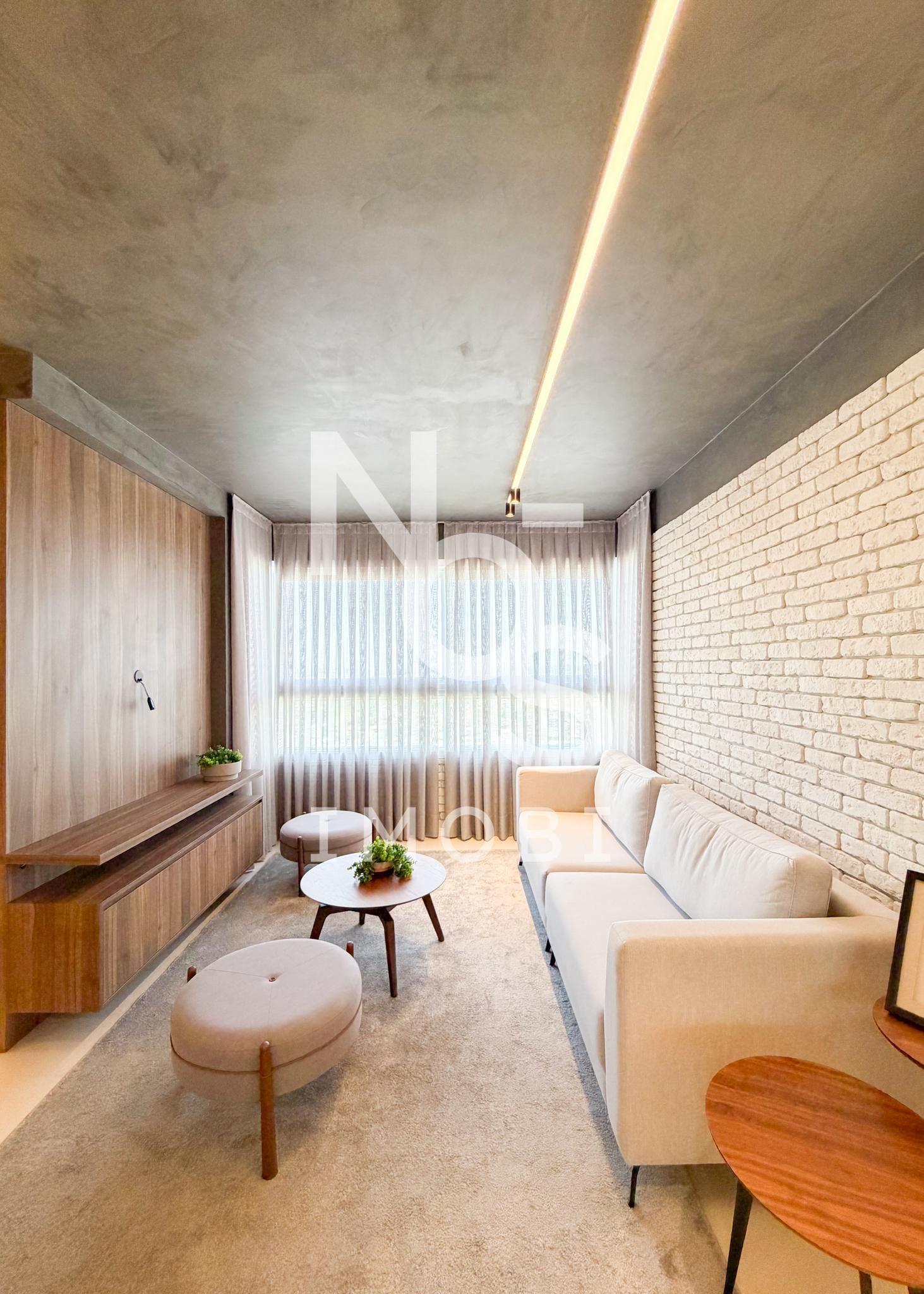 Apartamento com 03 dormit?rios localizado no bairro Panazzolo