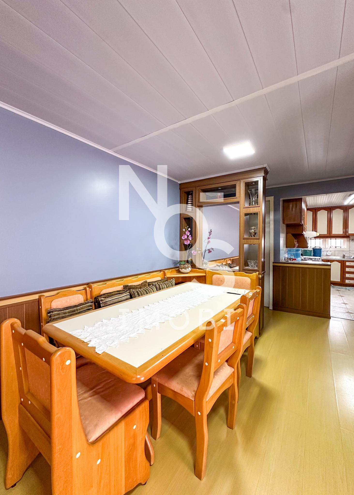 Casa com 03 dormit?rios localizado no bairro Sagrada Fam?lia