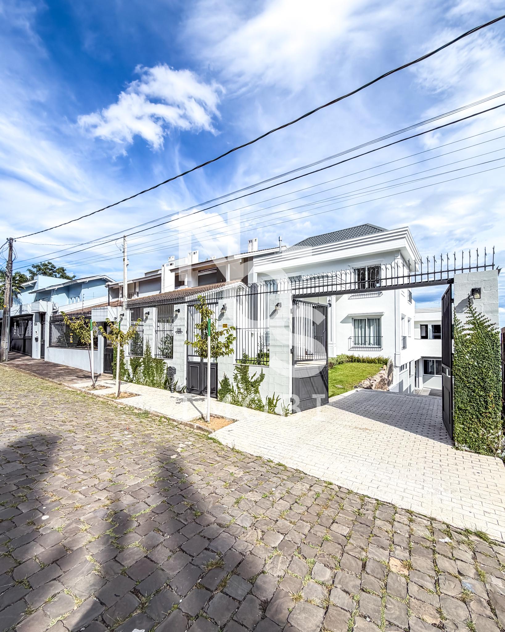 Casa mobiliada com 04 dormit?rios ? venda em Caxias do Sul - C...