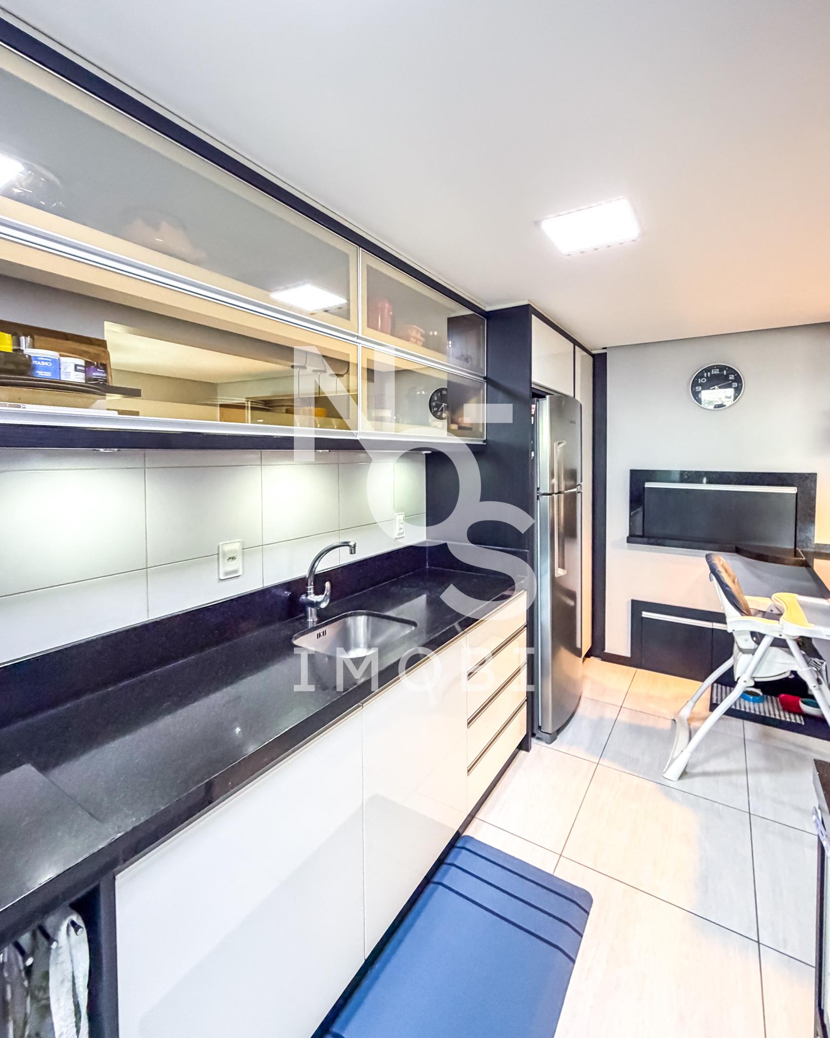 Apartamento mobiliado com 02 dormitórios à venda no bairro Jar...