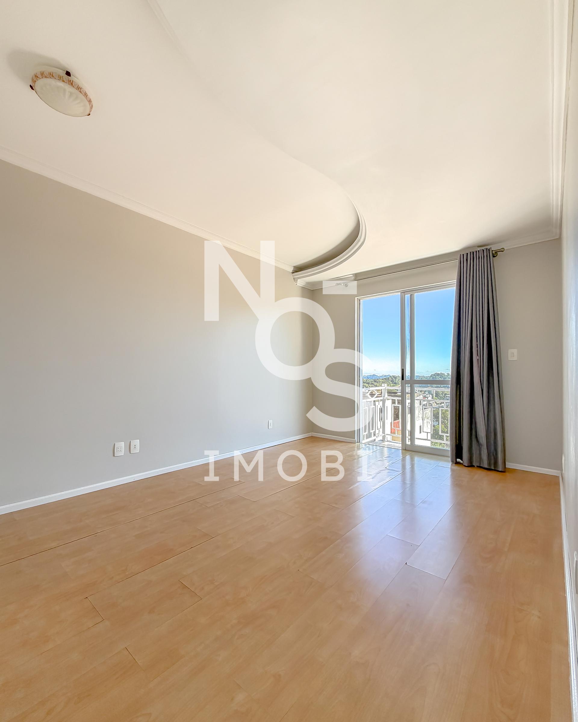 Apartamento de 03 Dormit?rios no Bairro Colina de Flores em Fl...