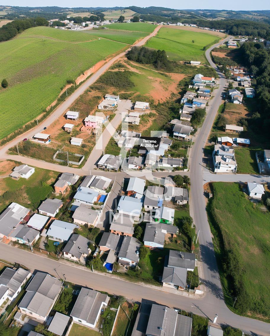 Terreno Plano com MAis de 800m? em Nova Roma Flores da Cunha