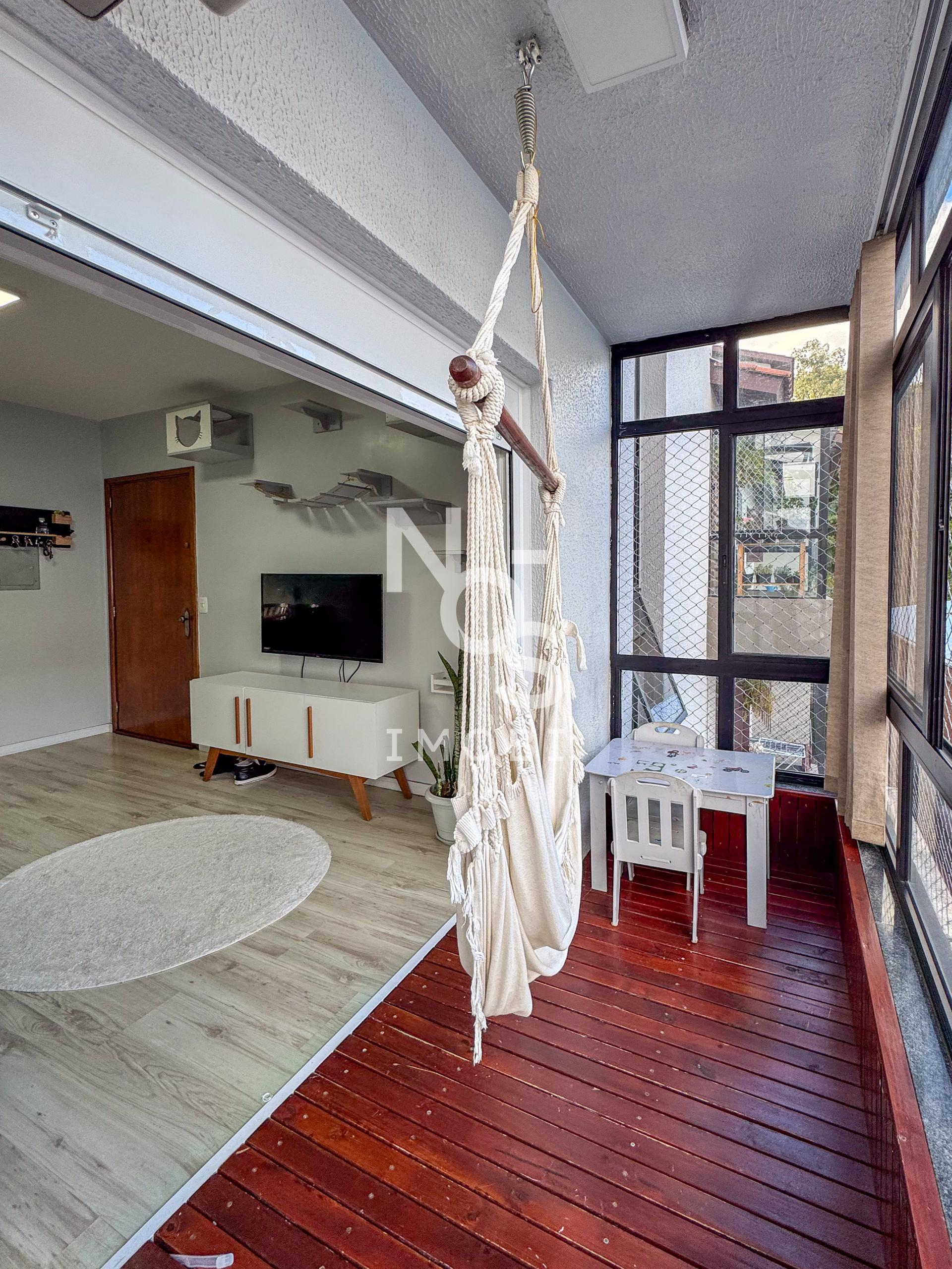 Apartamento semimobiliado ? venda em Caxias do Sul  Santa Cata...