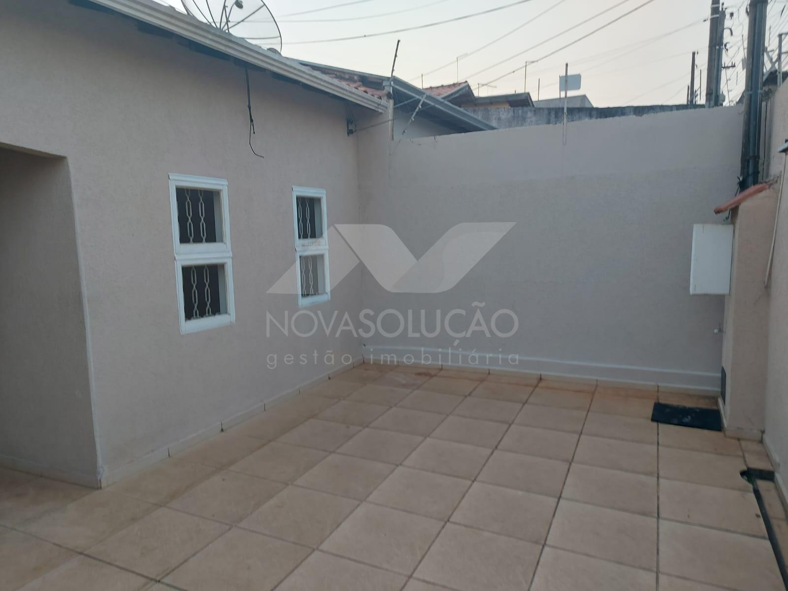 Casa com 2 dormitrios  venda, Jardim So Loureno, LIMEIRA - SP