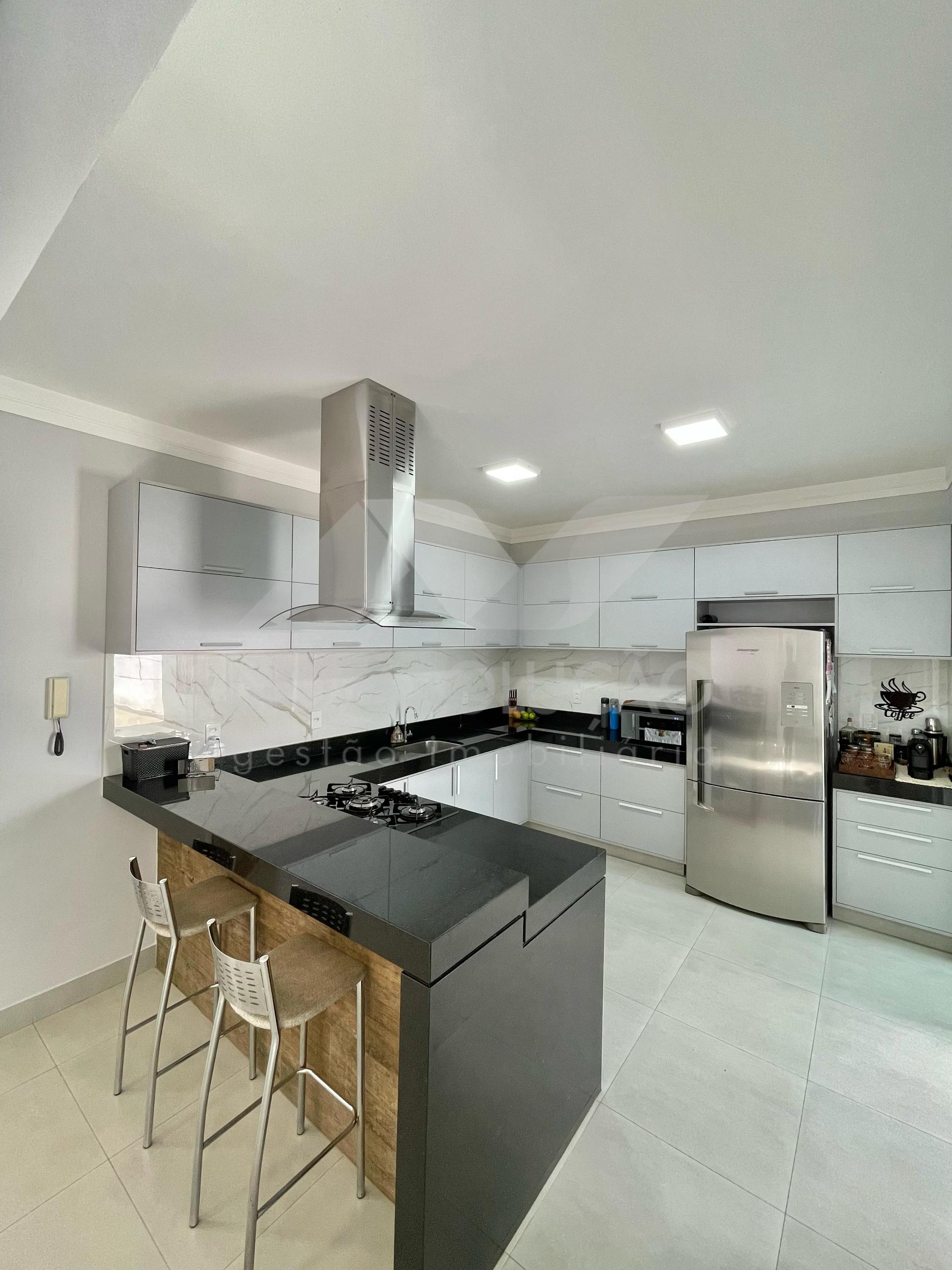 Casa com 3 dormitrios  venda, JARDIM JEQUITIBAS, LIMEIRA - SP