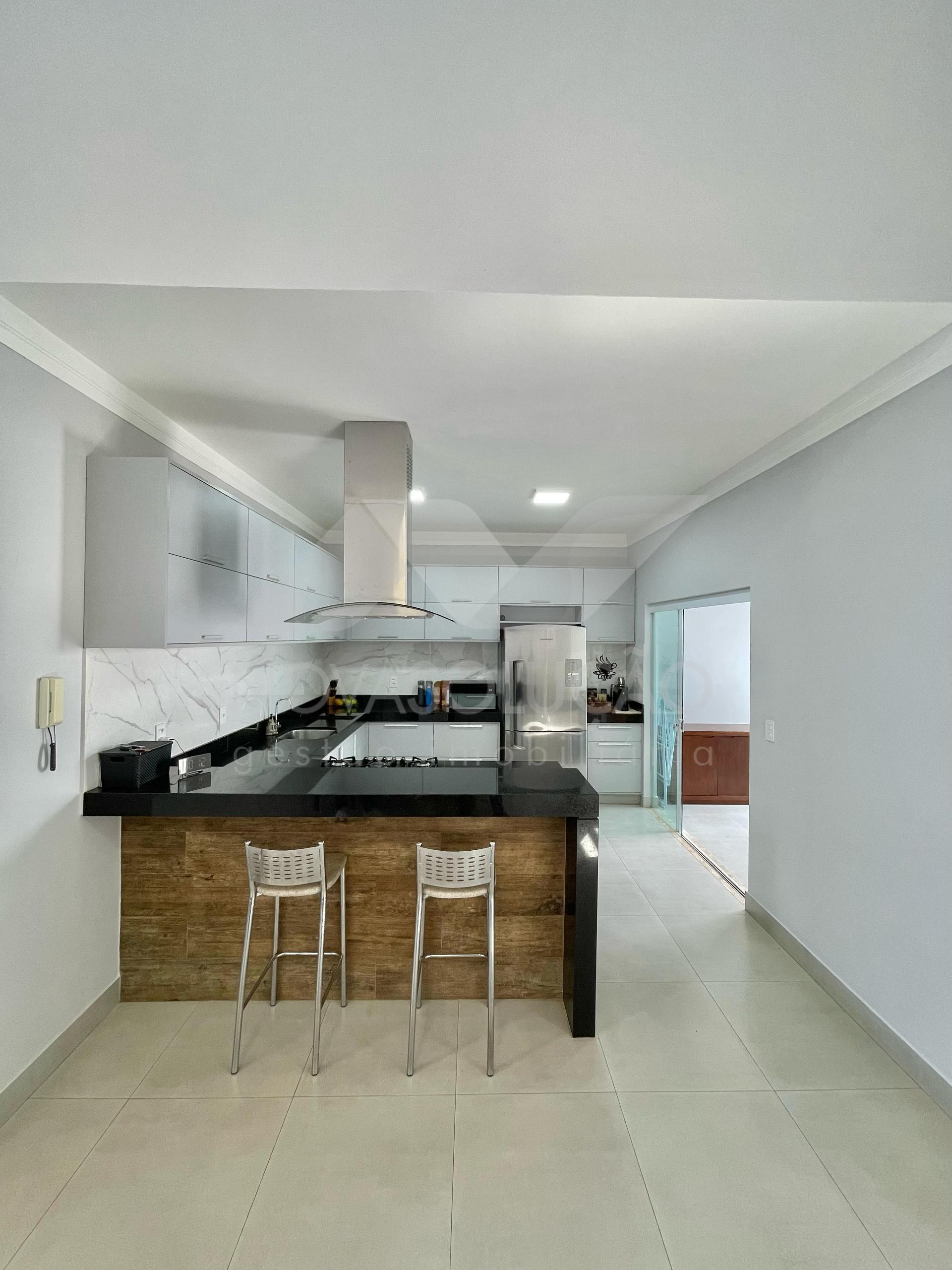 Casa com 3 dormitrios  venda, JARDIM JEQUITIBAS, LIMEIRA - SP