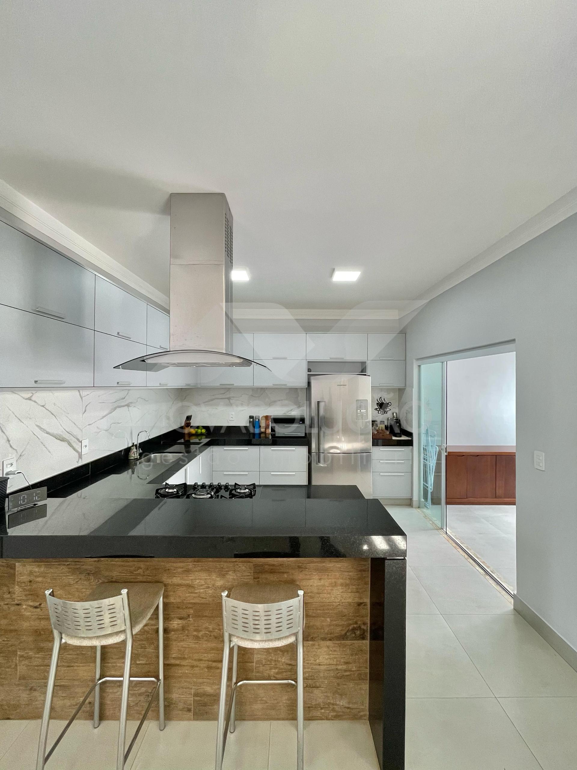 Casa com 3 dormitrios  venda, JARDIM JEQUITIBAS, LIMEIRA - SP