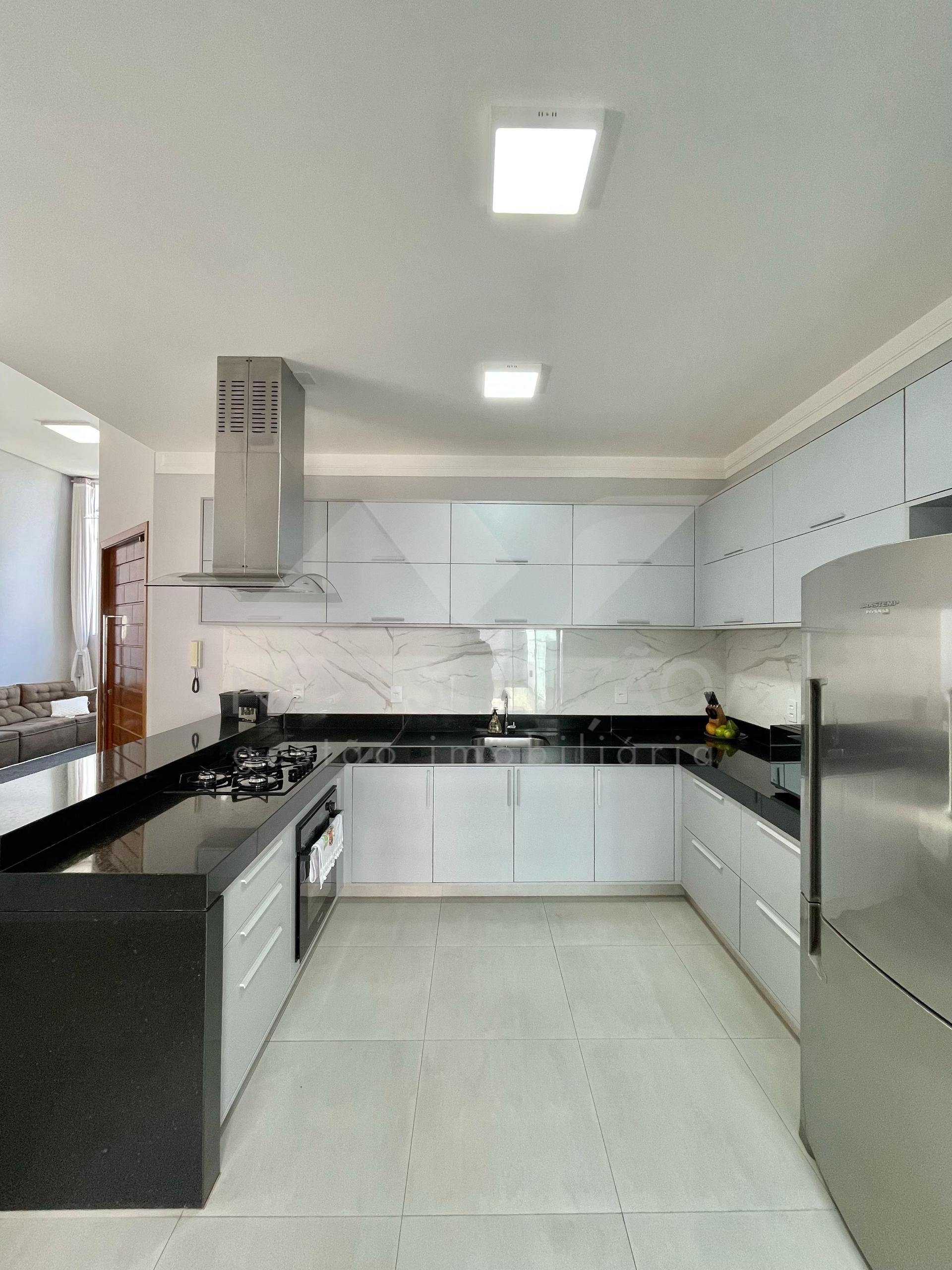 Casa com 3 dormitrios  venda, JARDIM JEQUITIBAS, LIMEIRA - SP