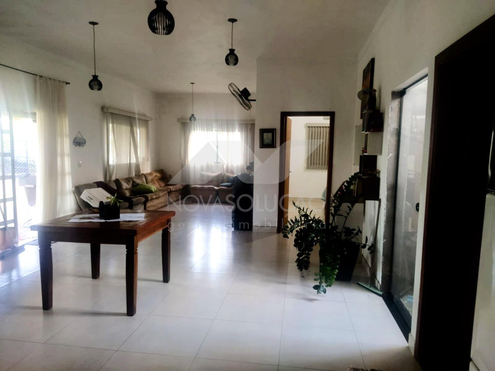Casa com 3 dormitrios  venda, Bairro do Tatu, LIMEIRA - SP
