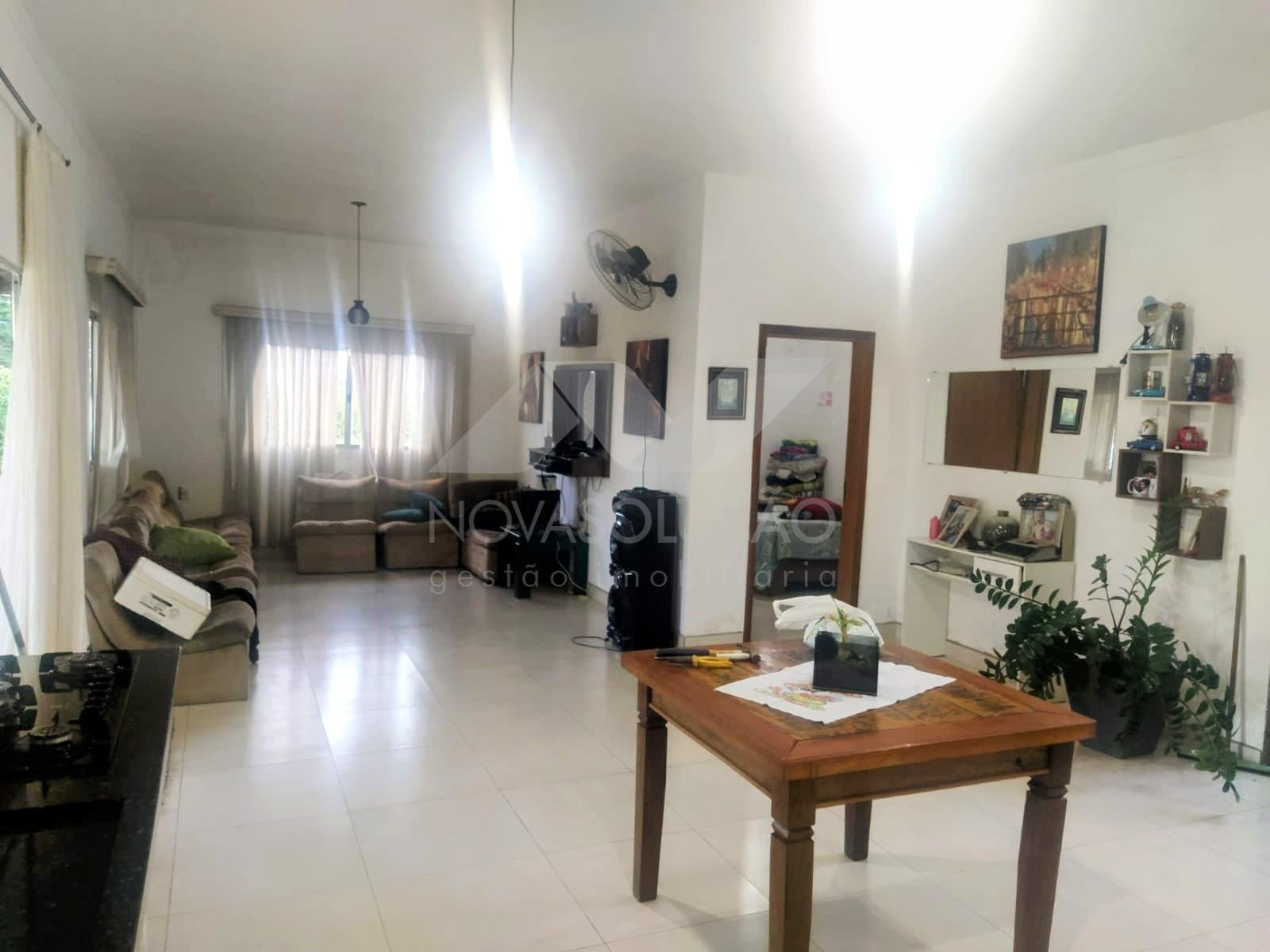 Casa com 3 dormitrios  venda, Bairro do Tatu, LIMEIRA - SP