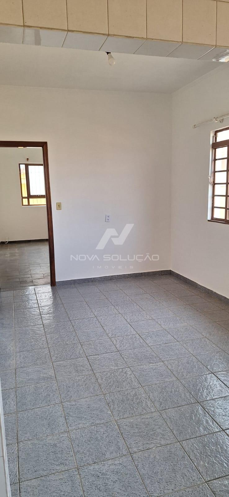 Casa com 2 dormitrios  venda, Vila Claudia, LIMEIRA - SP