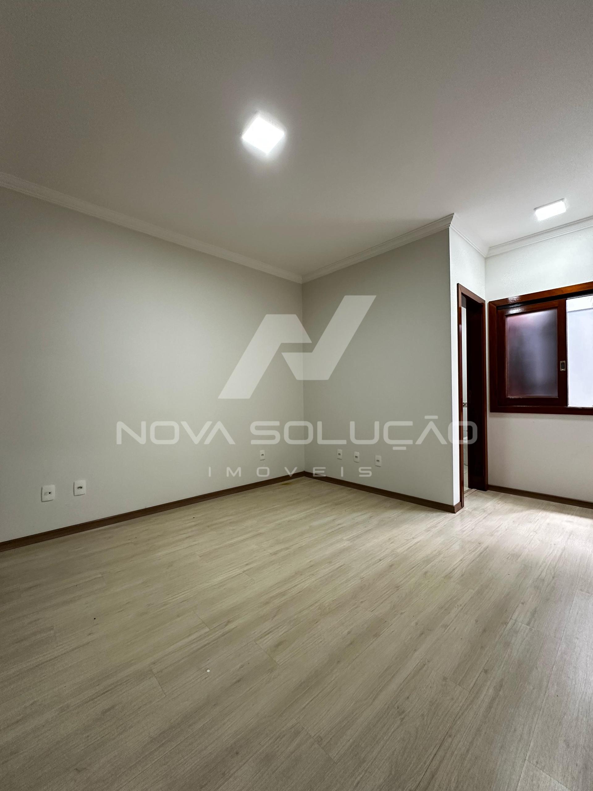 Casa com 2 dormitrios  venda, Jardim So Loureno, LIMEIRA - SP
