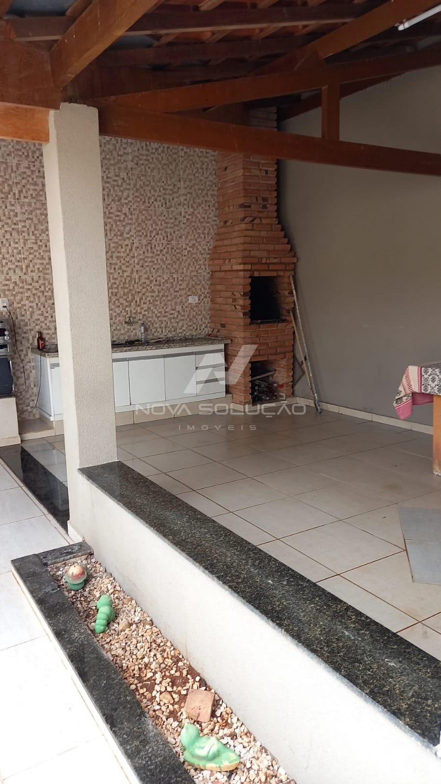 Casa com 2 dormitrios  venda, guas Da Serra, LIMEIRA - SP