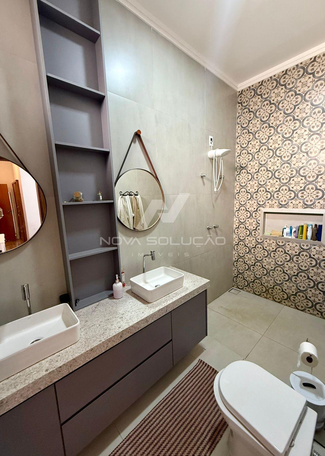 Casa com 4 dormitrios  venda,289.00 m , LIMEIRA - SP