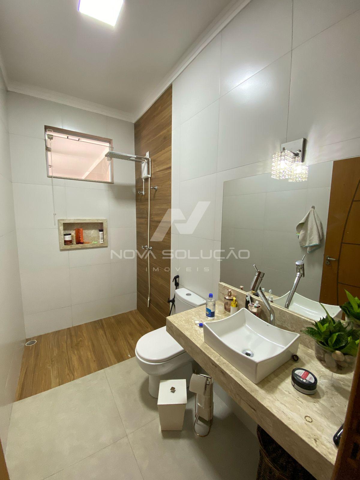 Casa com 2 dormitrios  venda,360.00 m , LIMEIRA - SP