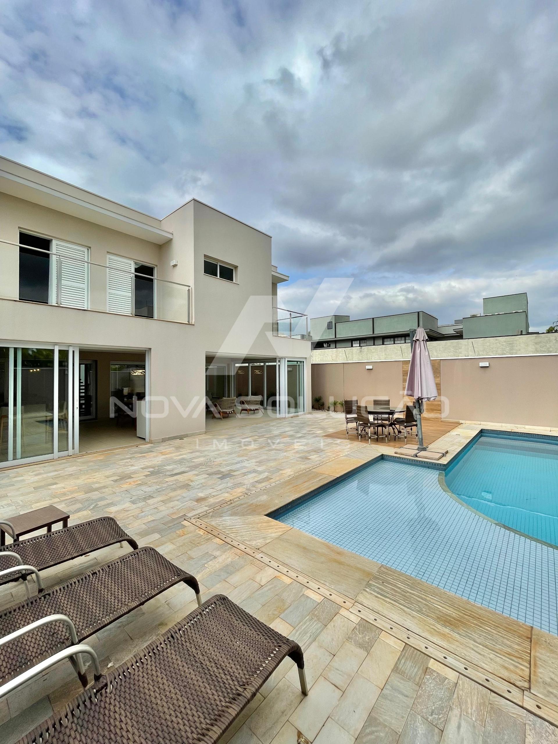 Casa com 3 dormitrios,525.00 m , Condomnio Greville, LIMEIRA - SP
