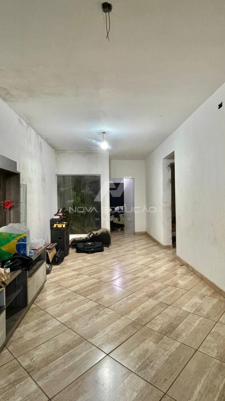 Casa com 2 dormitrios  venda,200.00 m , Geada, LIMEIRA - SP