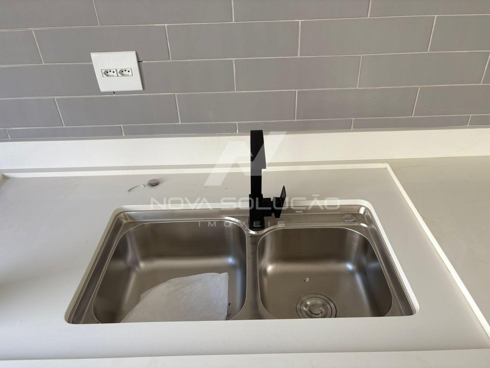 Sobrado com 3 dormitrios, Condomnio Porto Real V, LIMEIRA - SP