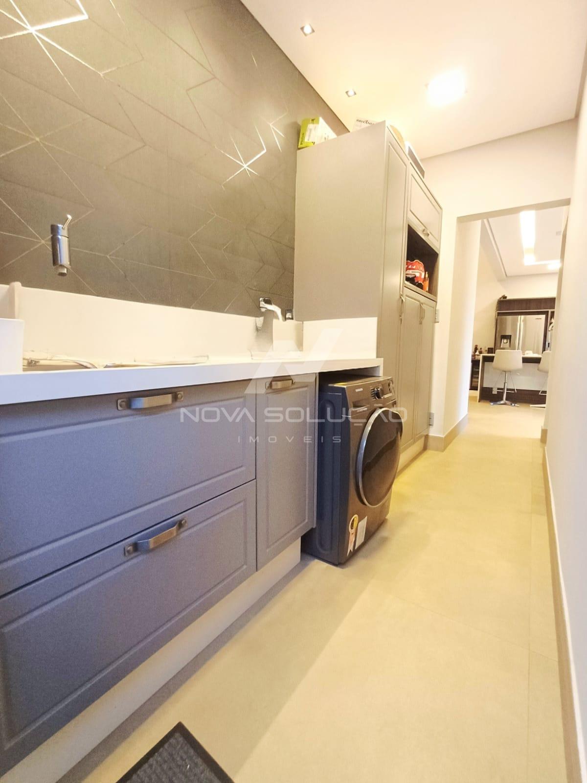 Casa com 3 dormitrios  venda,303.00 m , LIMEIRA - SP
