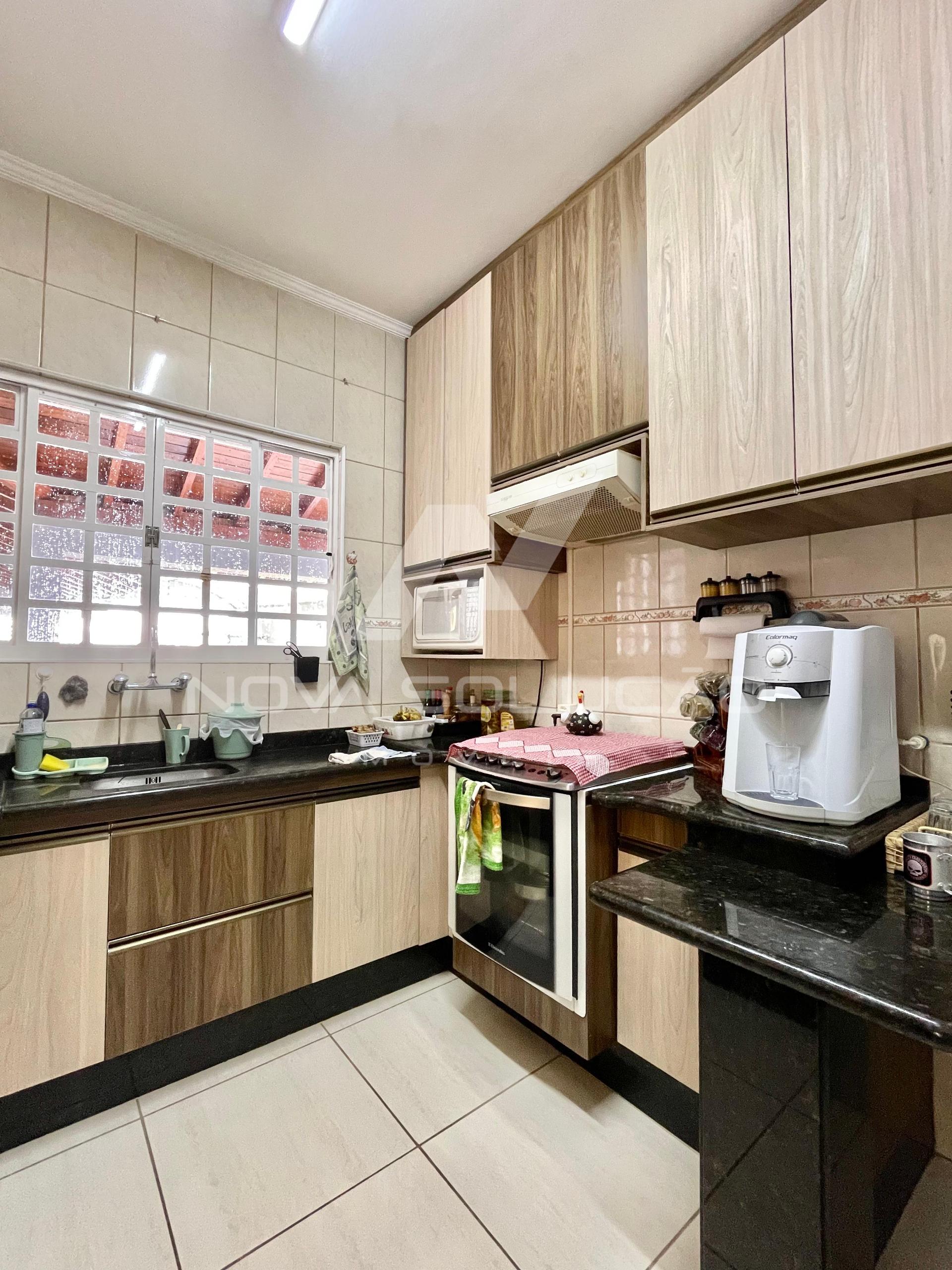 Casa com 2 dormitrios  venda, Jardim Santa Amlia, LIMEIRA - SP