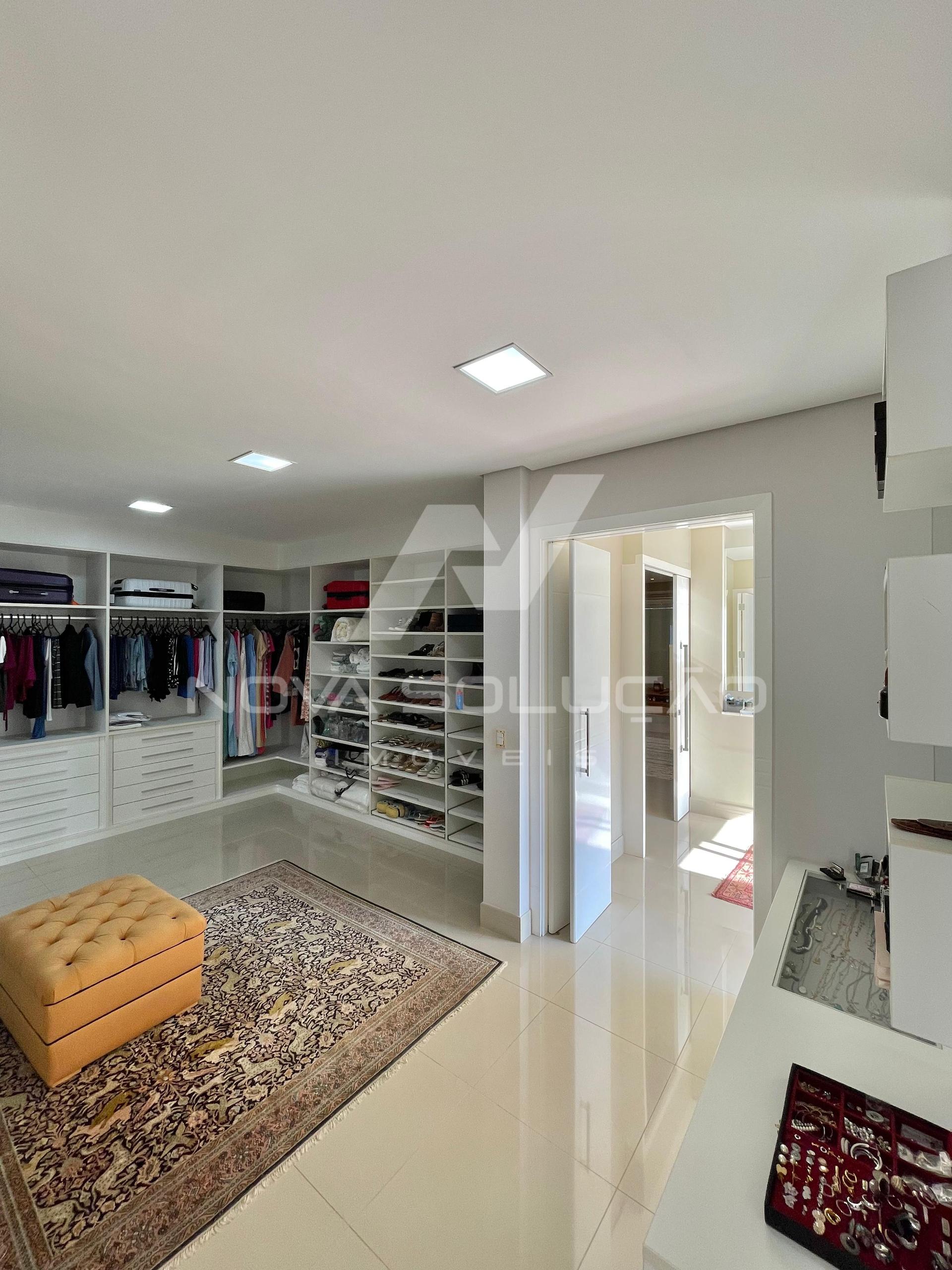 Sobrado com 4 dormitrios  venda, Condomnio Monte Carlo, LIMEIRA - SP