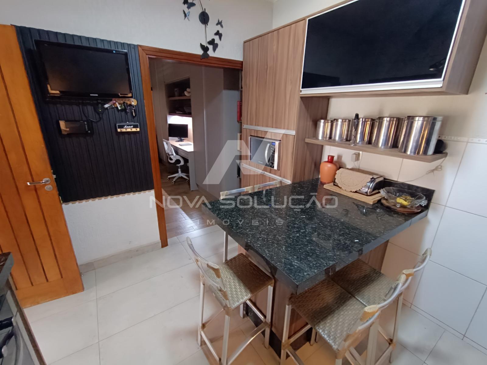 Casa com 4 dormit�rios � venda,300.00 m , LIMEIRA - SP