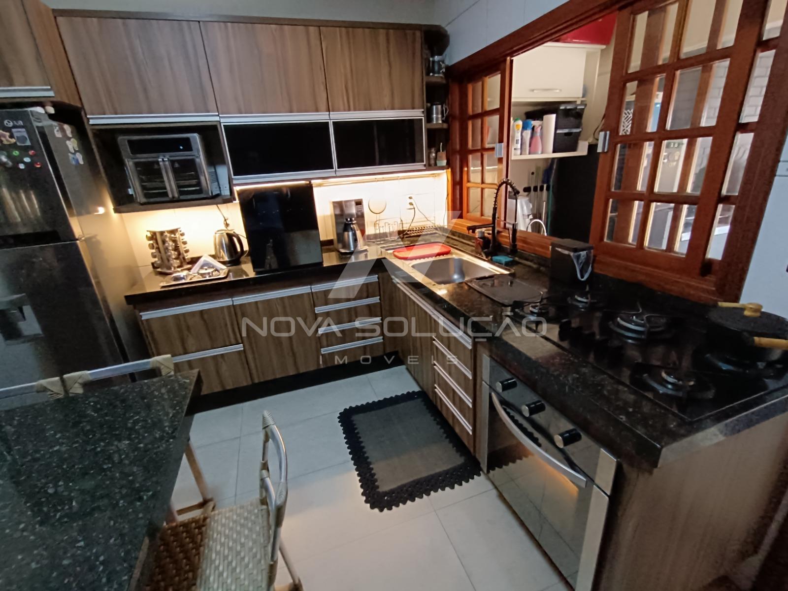 Casa com 4 dormit�rios � venda,300.00 m , LIMEIRA - SP
