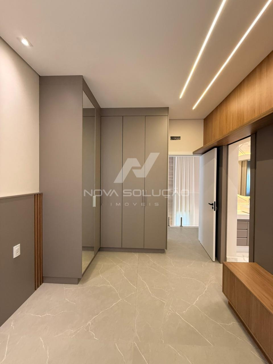 Casa com 3 dormitrios  venda,300.00 m , LIMEIRA - SP