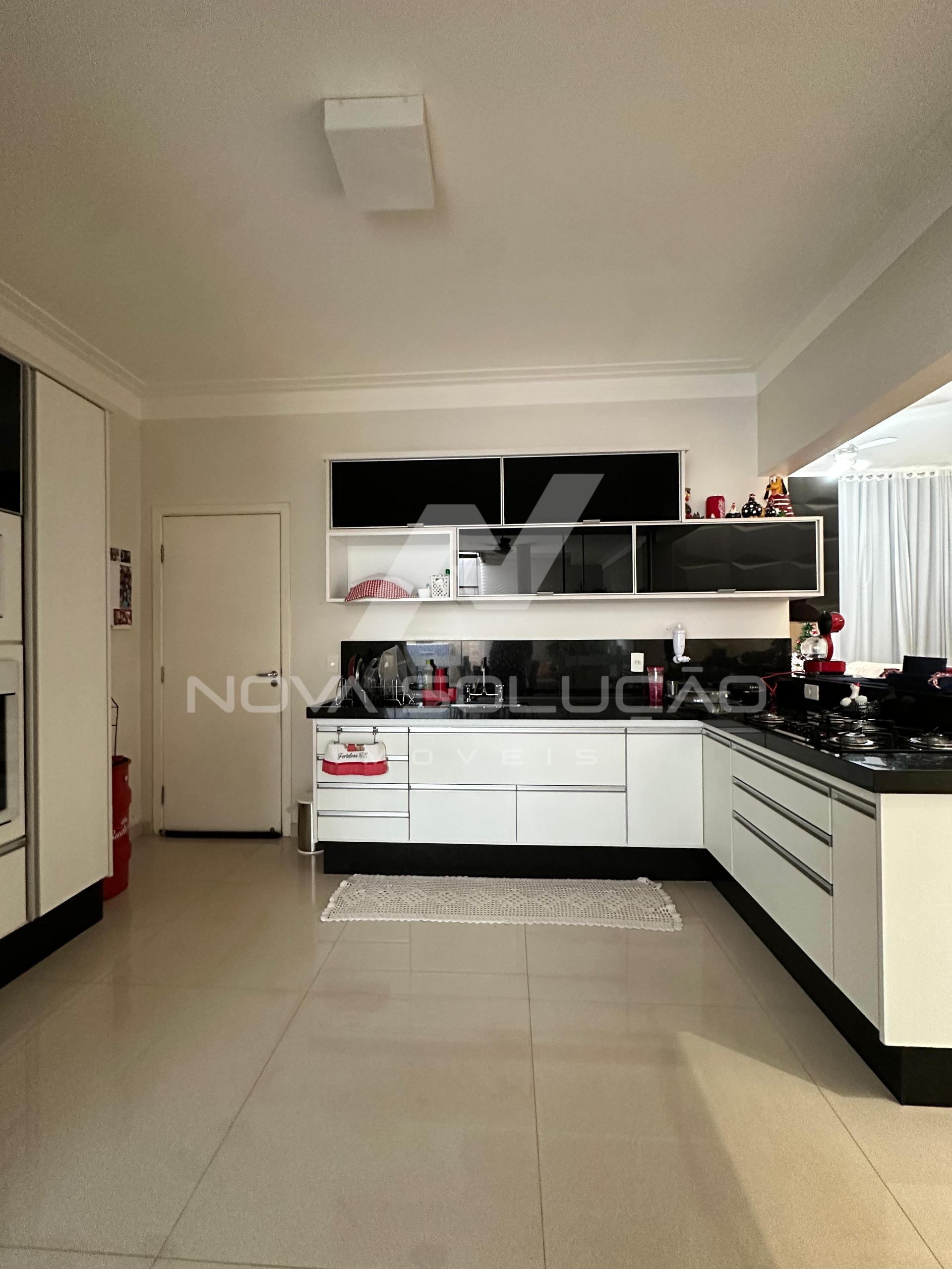 Condom�nio com 3 dormit�rios � venda, Condom�nio Roland I, LIMEIRA - SP