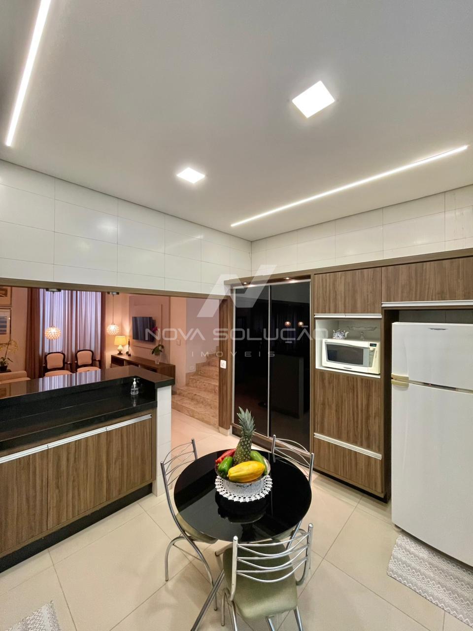 Sobrado com 4 dormit�rios � venda, Jardim Mercedes, LIMEIRA - SP