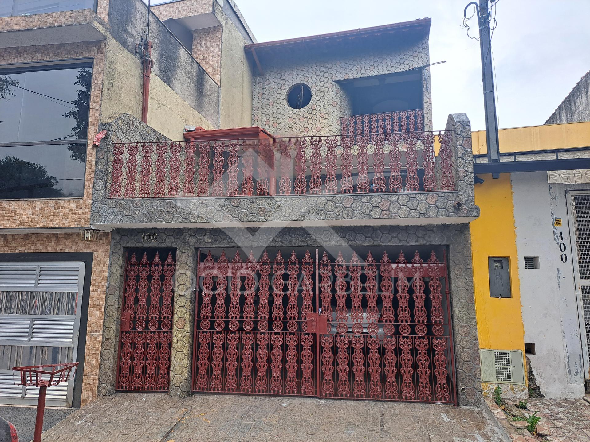 Vende-se sobrado 3 Dorm, Churrasqueira, Parque Capuava, SANTO ...