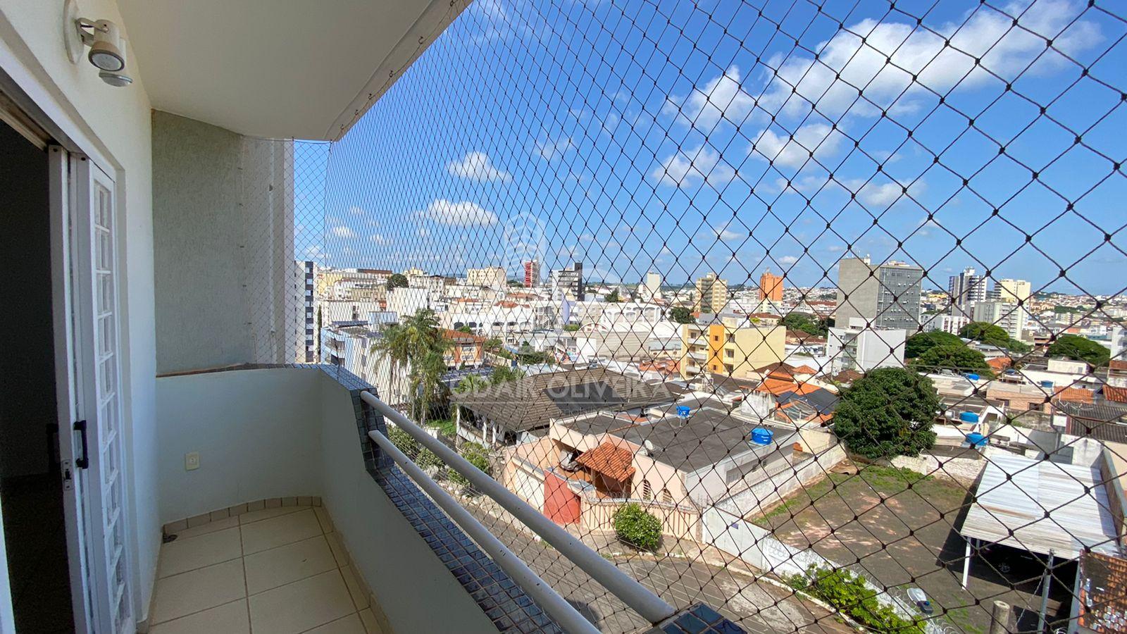 UM LUXO DE APARTAMENTO EM TIMA LOCALIZAO