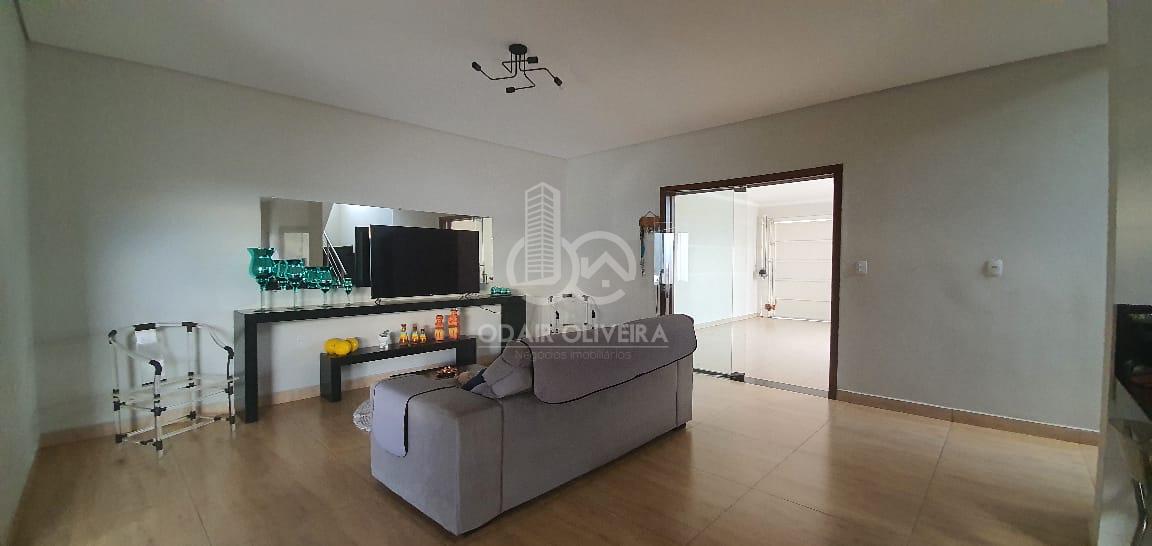 Odair Oliveira Negócios Imobiliários em Passos MG