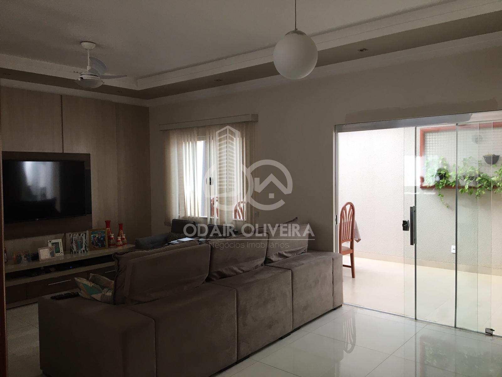 Odair Oliveira Negócios Imobiliários em Passos MG