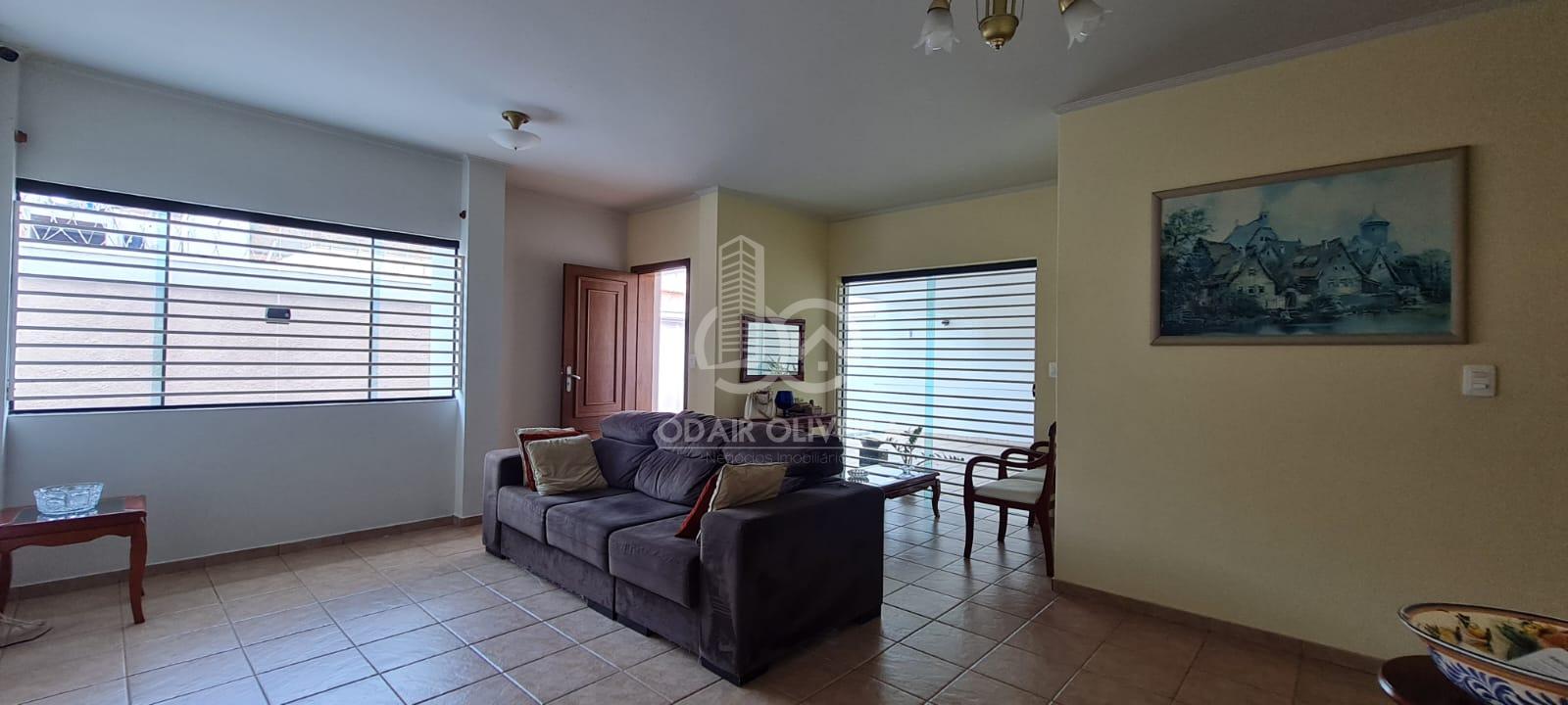 Odair Oliveira Negócios Imobiliários em Passos MG