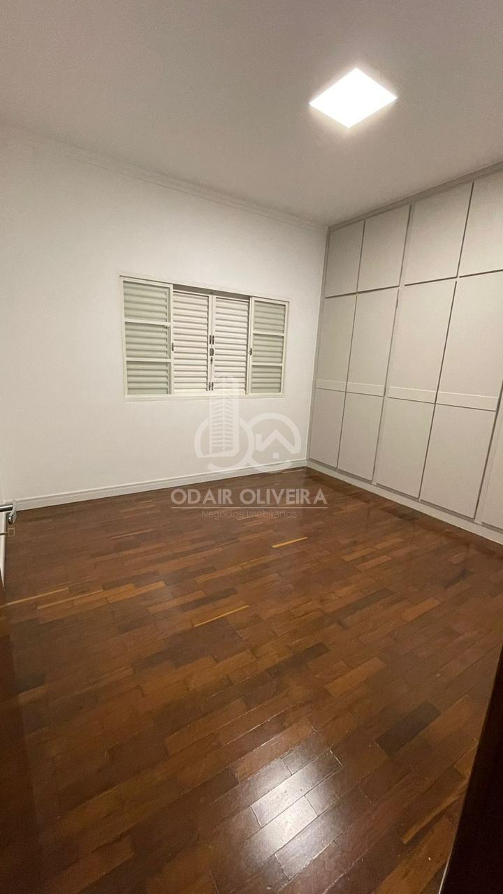Odair Oliveira Negócios Imobiliários em Passos MG