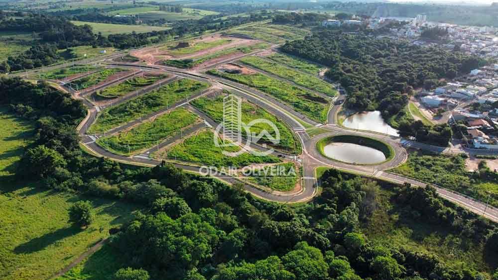 LOTE DE 250M  A VENDA NO RESIDENCIAL JARDIM DOS LAGOS, PASSOS - MG