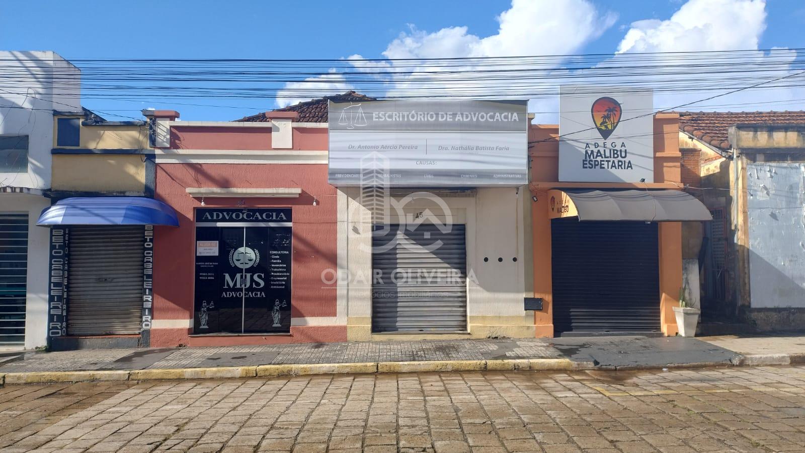 Imvel comercial no centro de passos