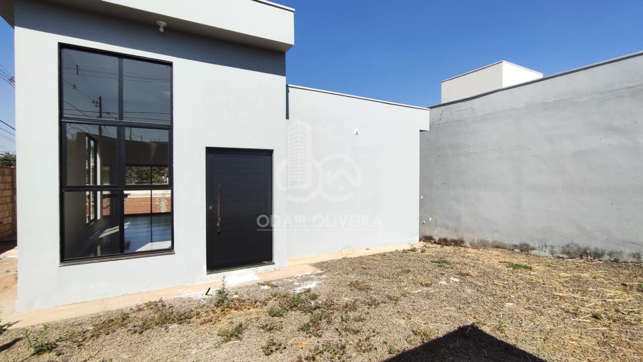 CASA NOVISSIMA NO BAIRRO NOVA PASSOS, ACEITA FINANCIAMENTO