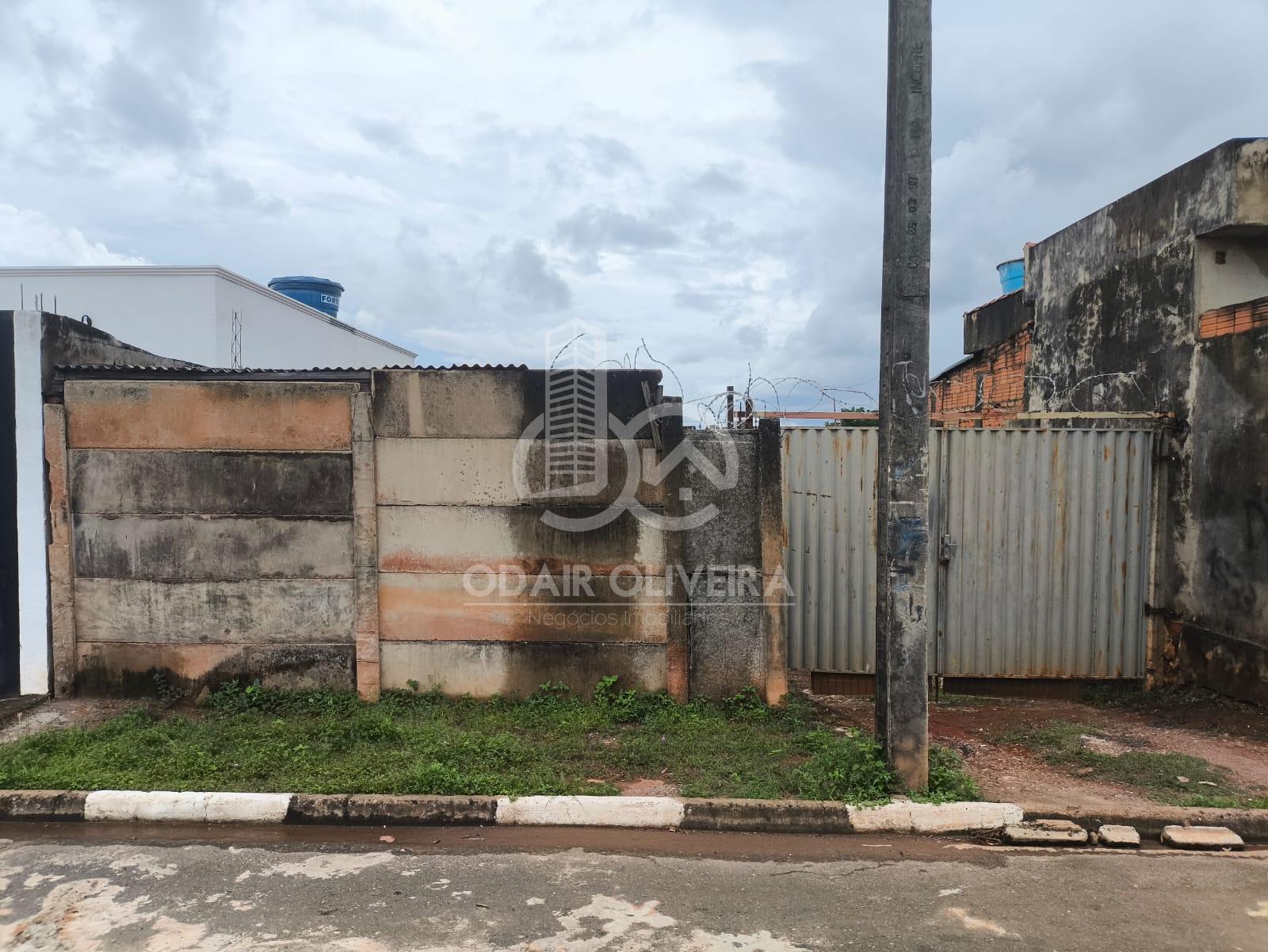 Terreno murado com 160m   venda, no bairro COHAB, PASSOS - MG