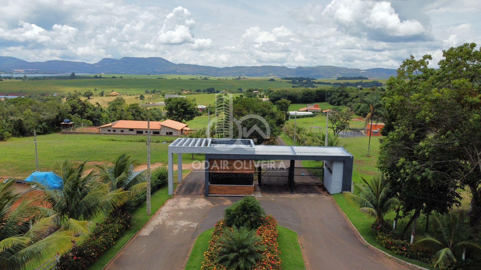 S MARGENS DO LAGO DE FURNAS, CONDOMNIO ENSEADA DA BARRA, EM SO JOSE DA BARRA - MG