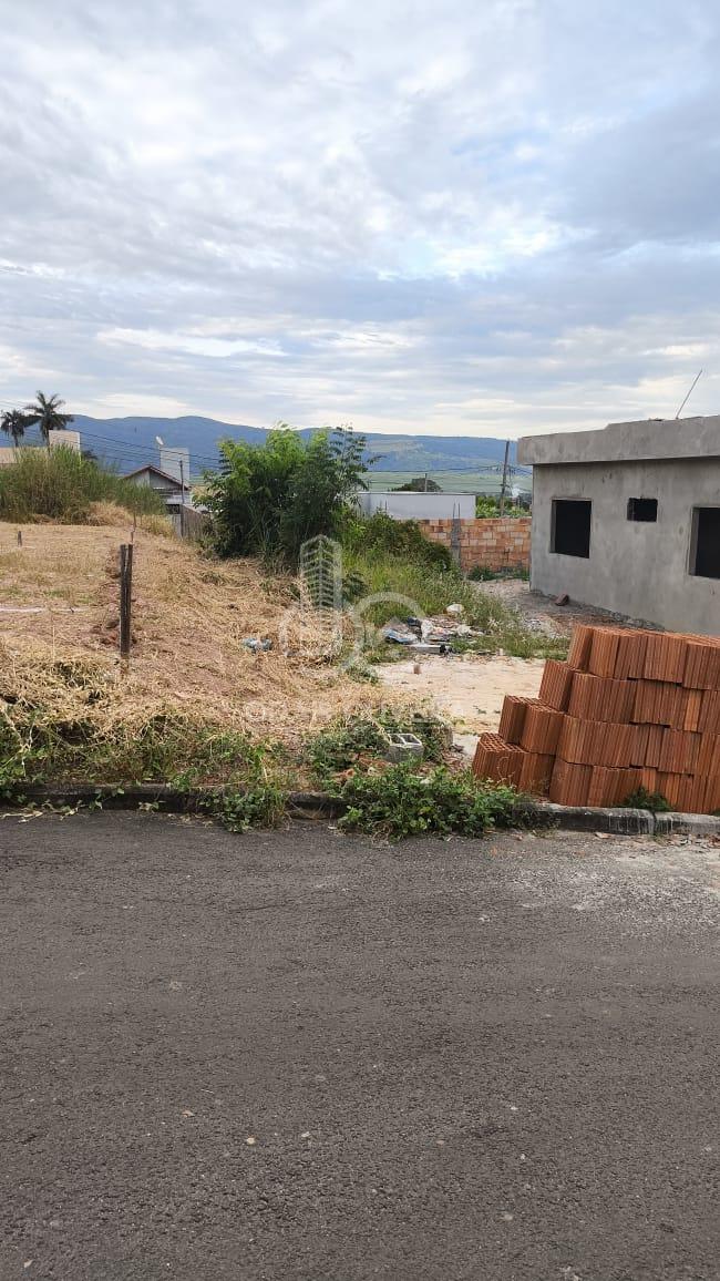 Terreno Plano à Venda em São João Batista do Glória - MG