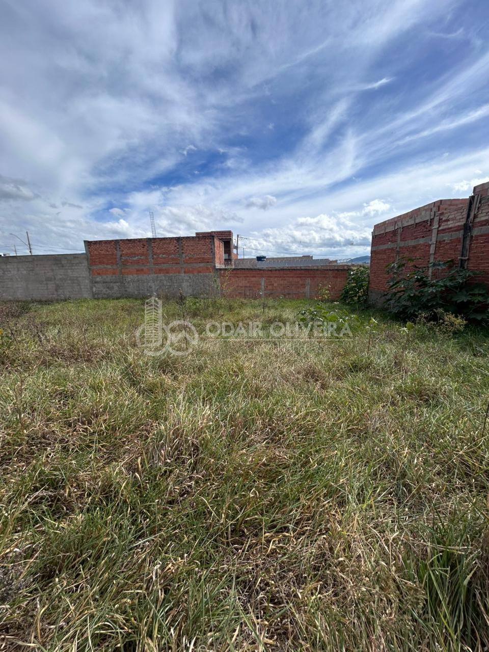 Terreno plano de 200m  à venda, PARQUE TROPICAL, PASSOS - MG