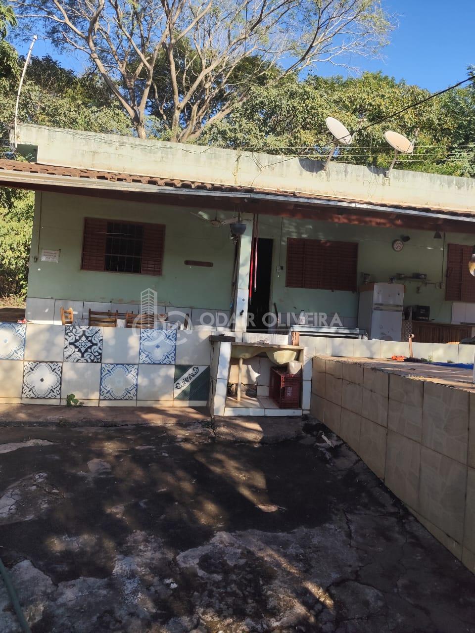 Chcara na regio das trs ilhas em Passos, MG, com 1200m 