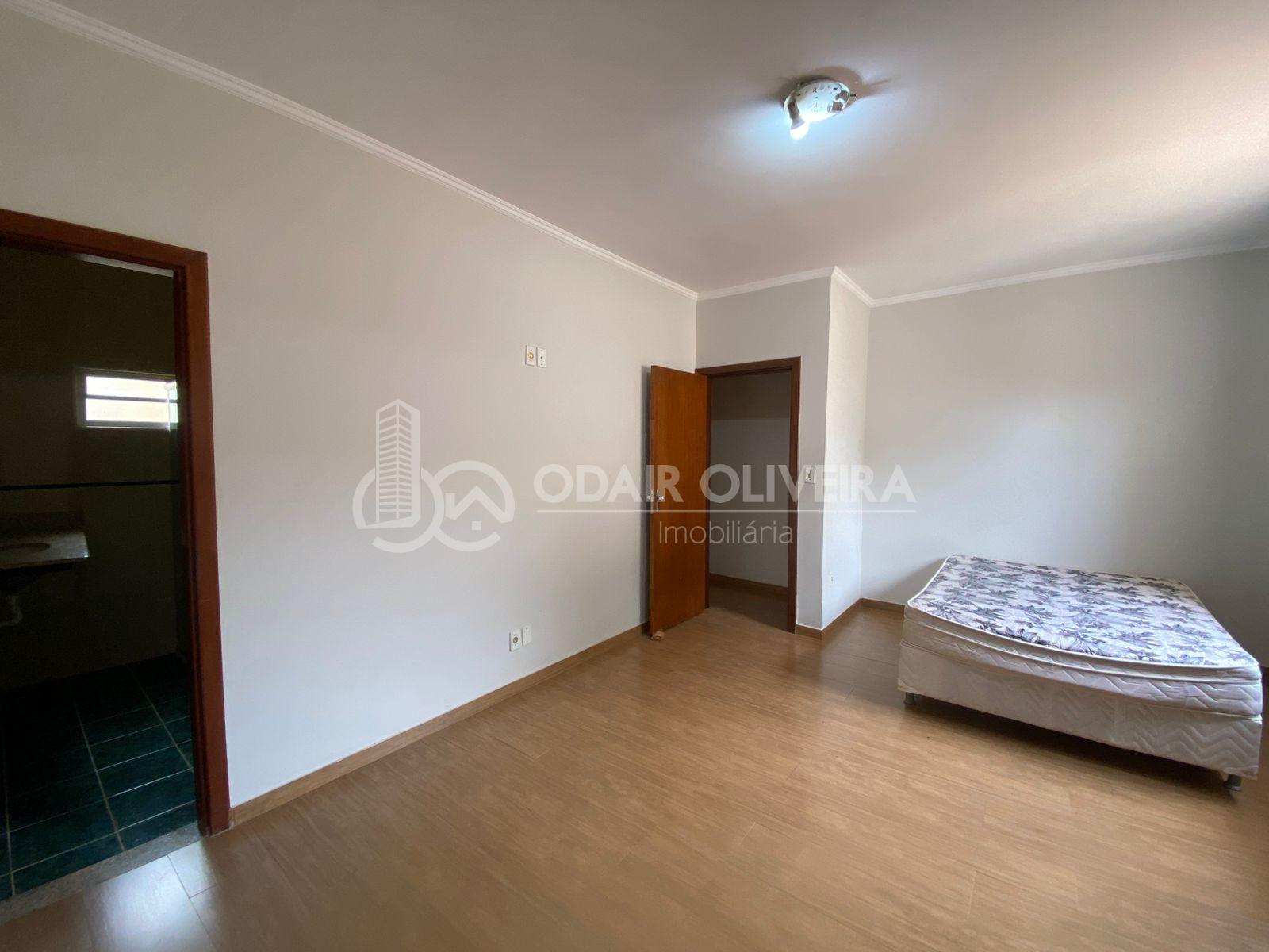 Odair Oliveira Negócios Imobiliários em Passos MG