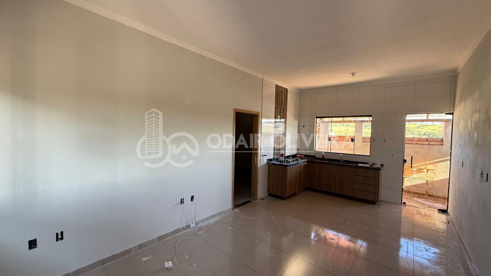 Casa para locao dois quartos , no bairro CANAD, PASSOS - MG